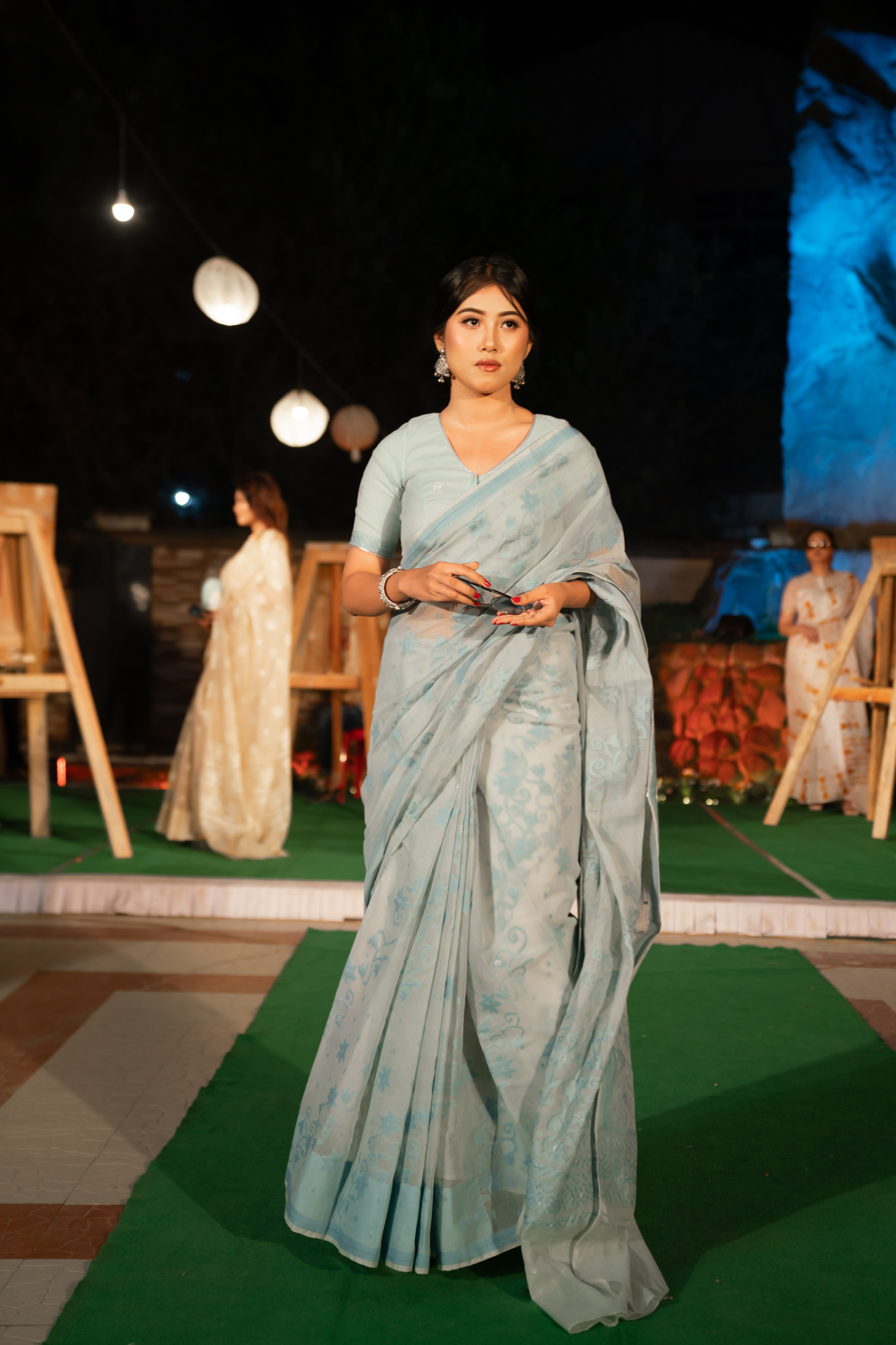 RK Tamphasana – Dusty Blue