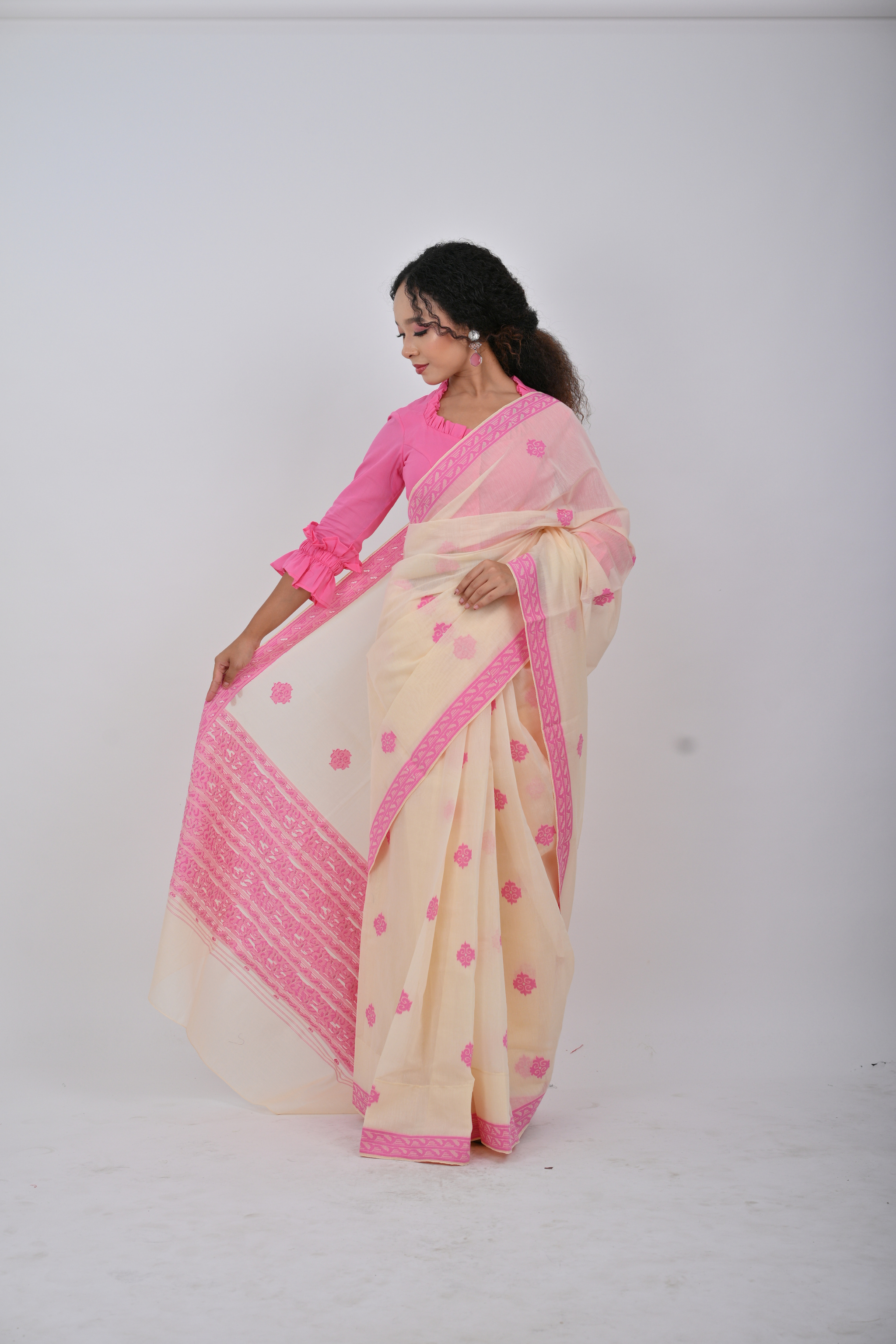 Neshi Saree – Pink
