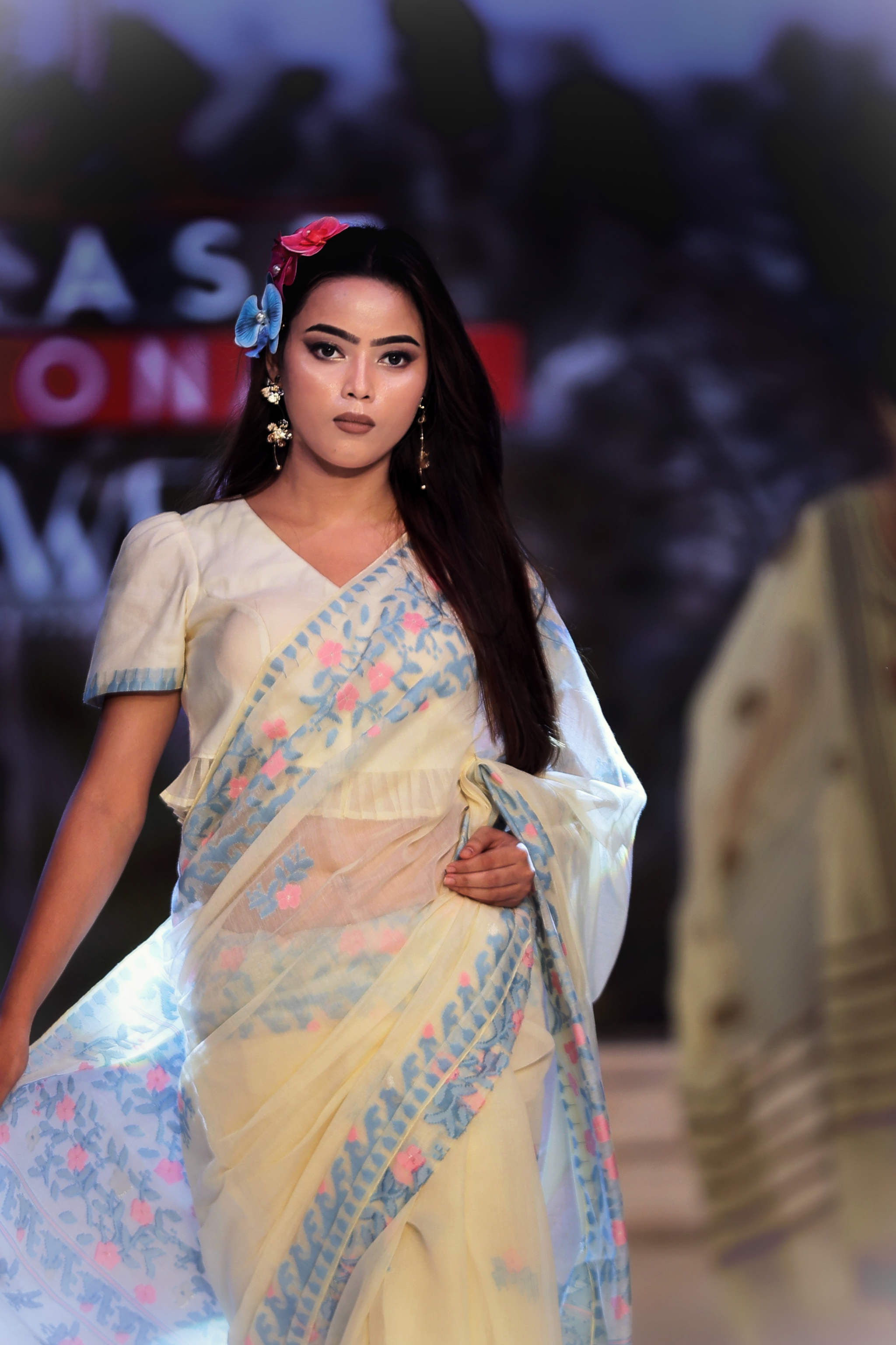 Ema Saree – Cream