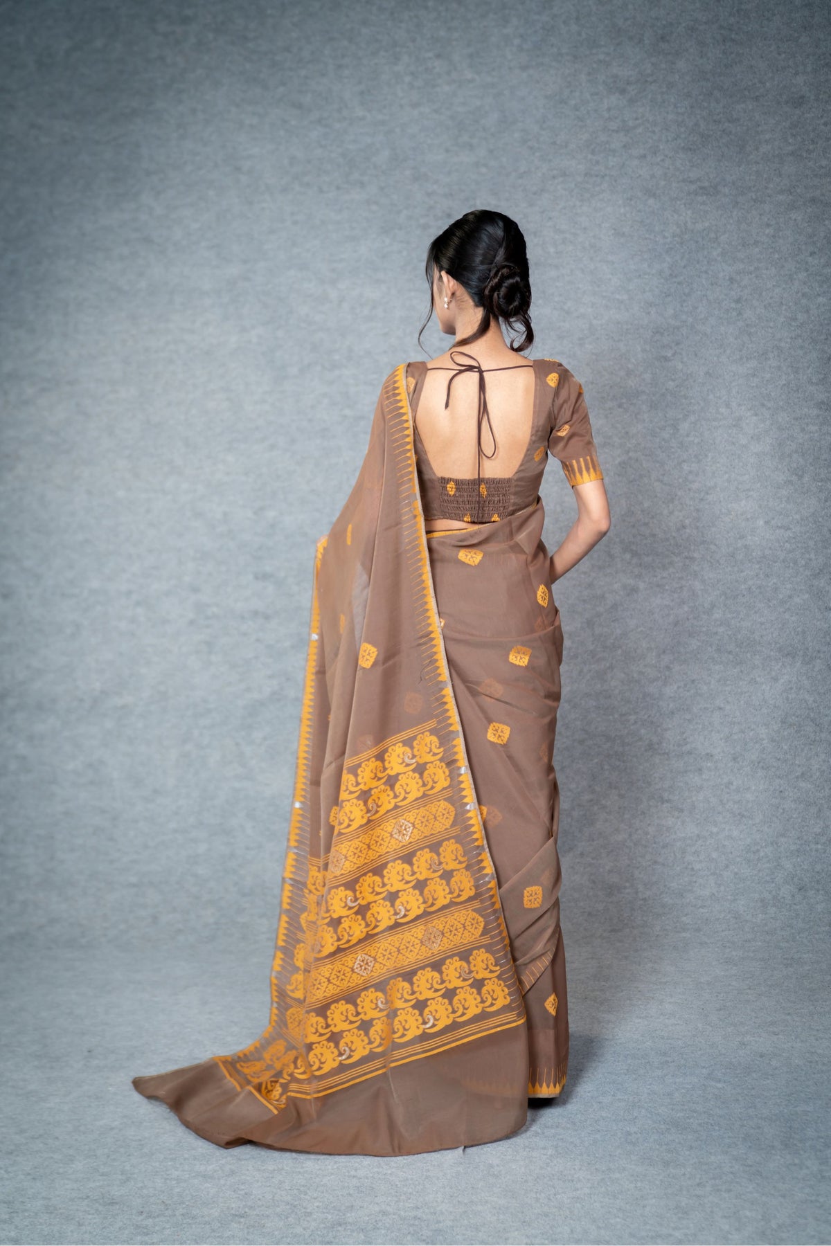 Shingarei Saree – Coffee