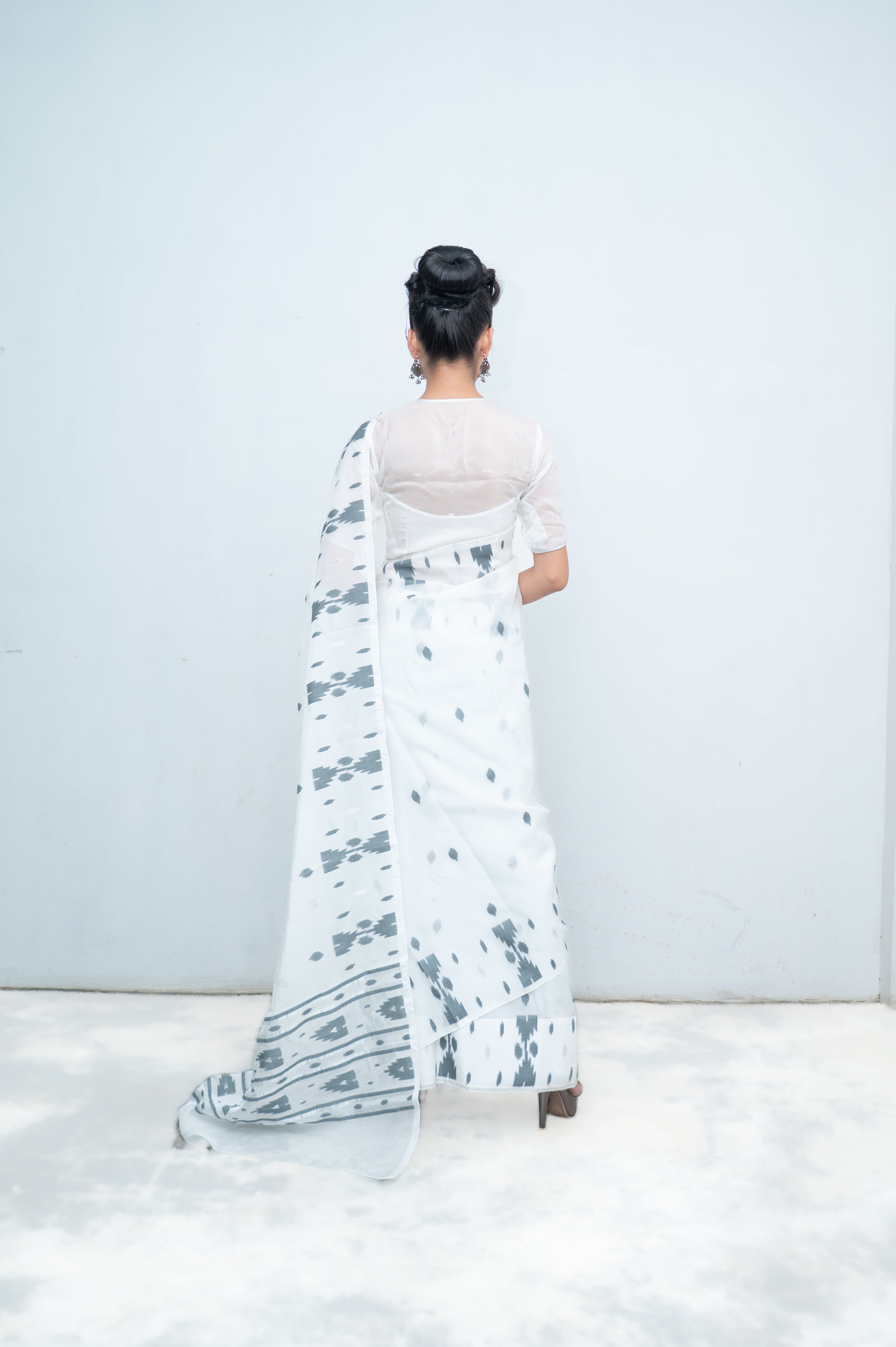 Geo Heritage Saree – Classic Grey