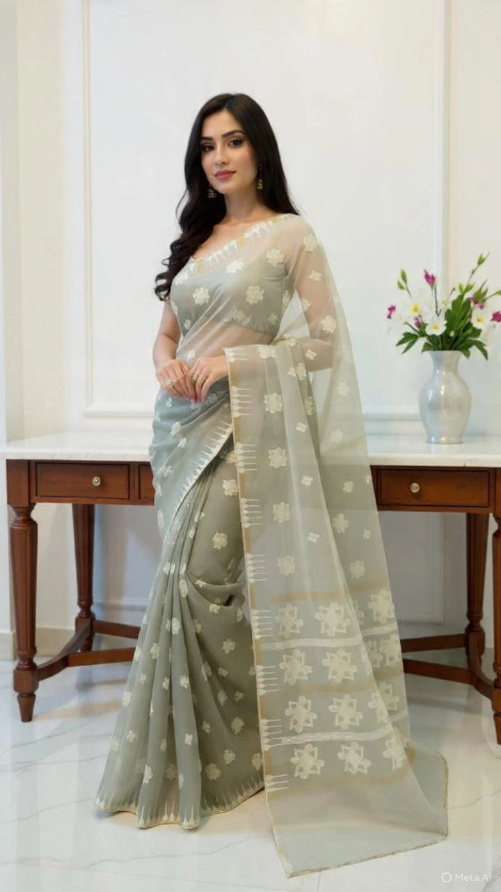 Thoibi Saree - Quarry Premium Floral Motif Saree