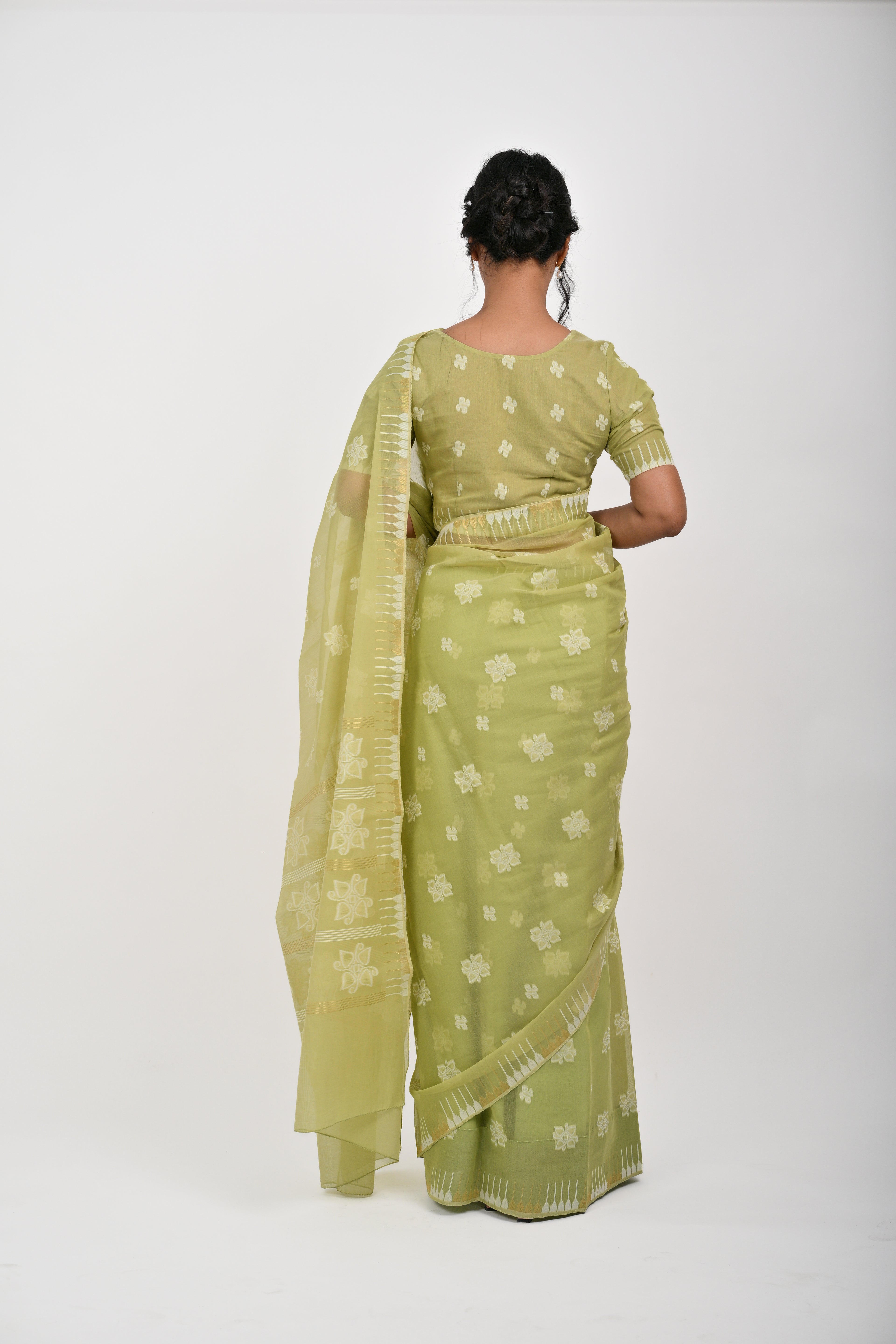 Thoibi Saree – Pista