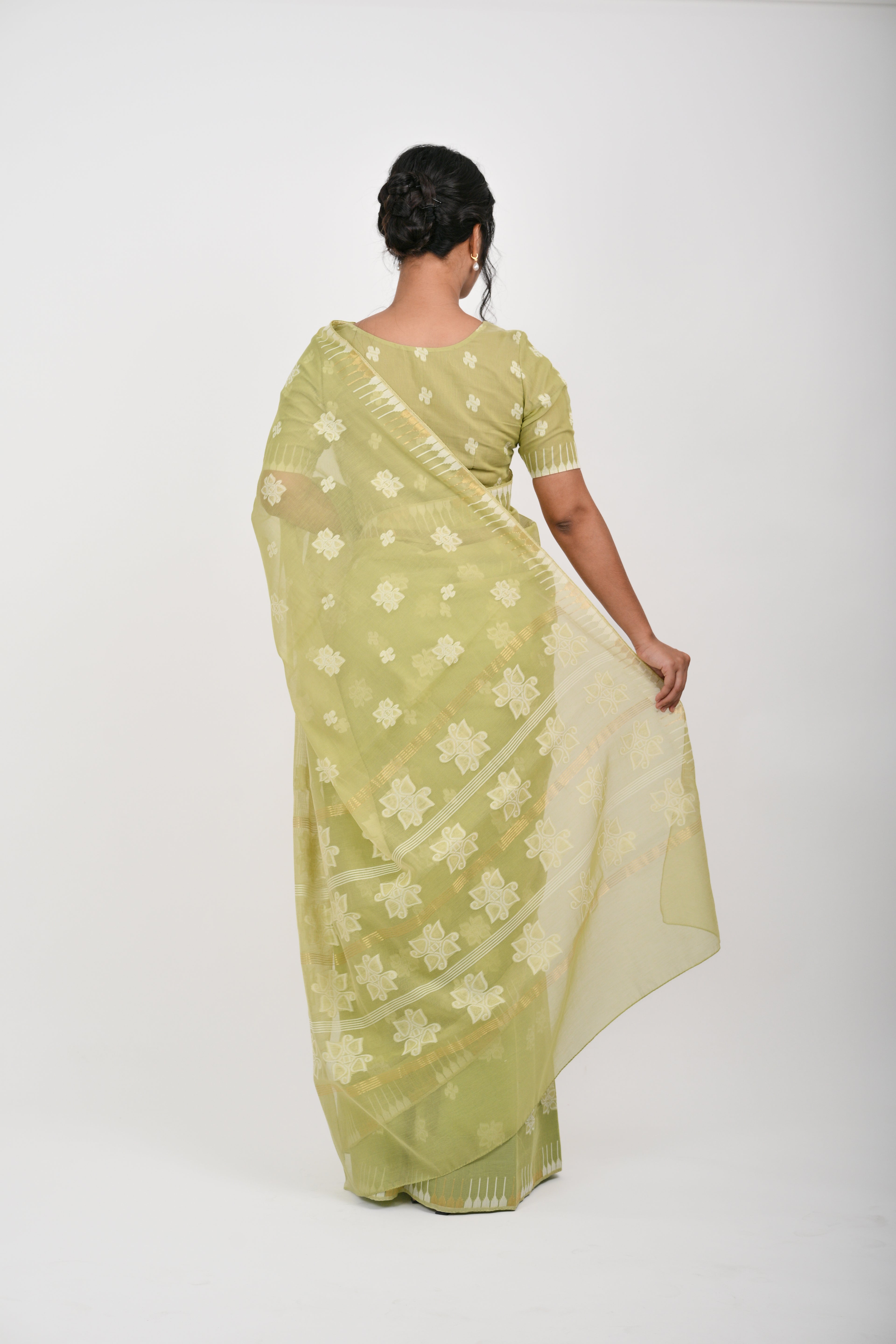 Thoibi Saree – Pista