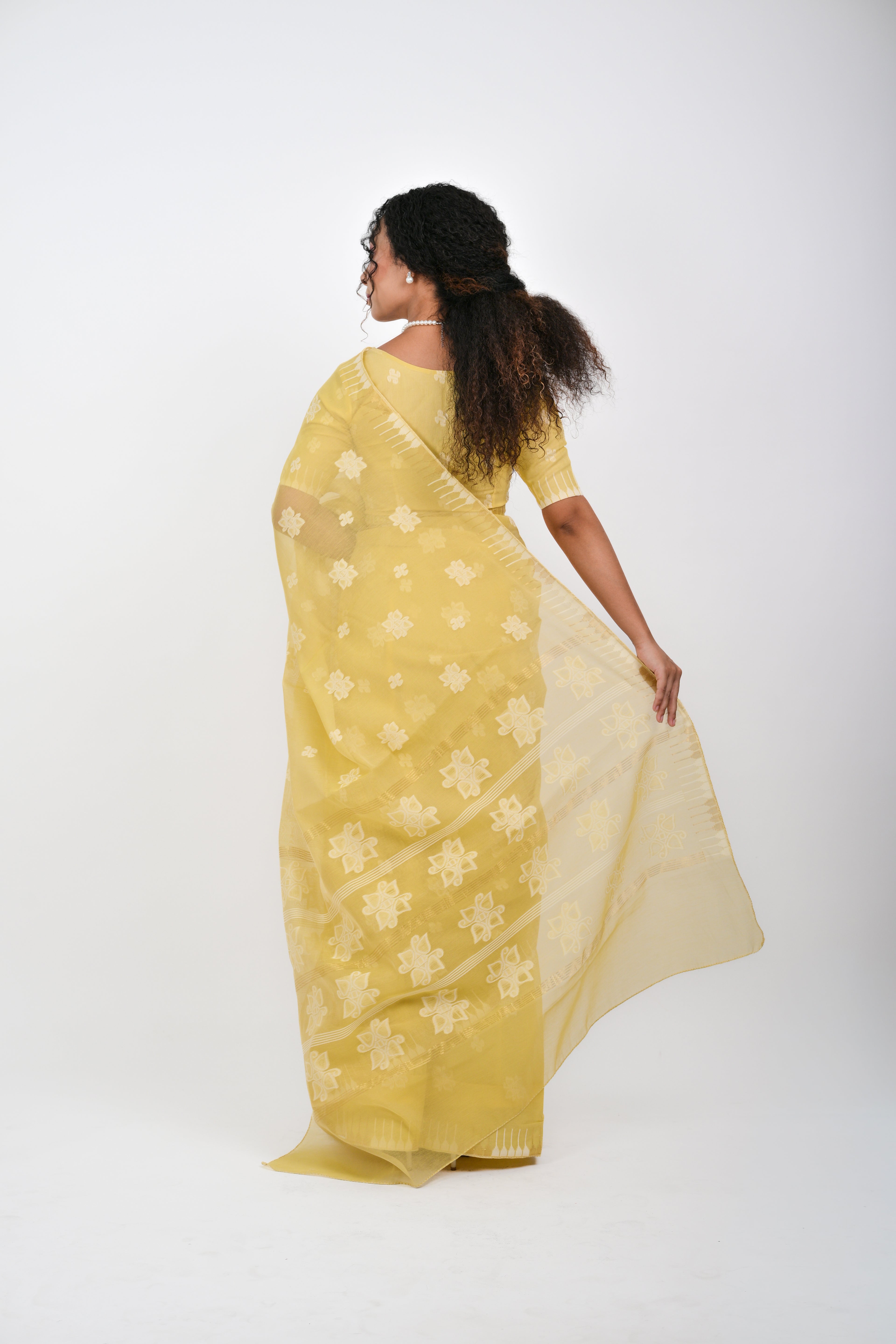 Thoibi Saree – Sun Bleach Yellow