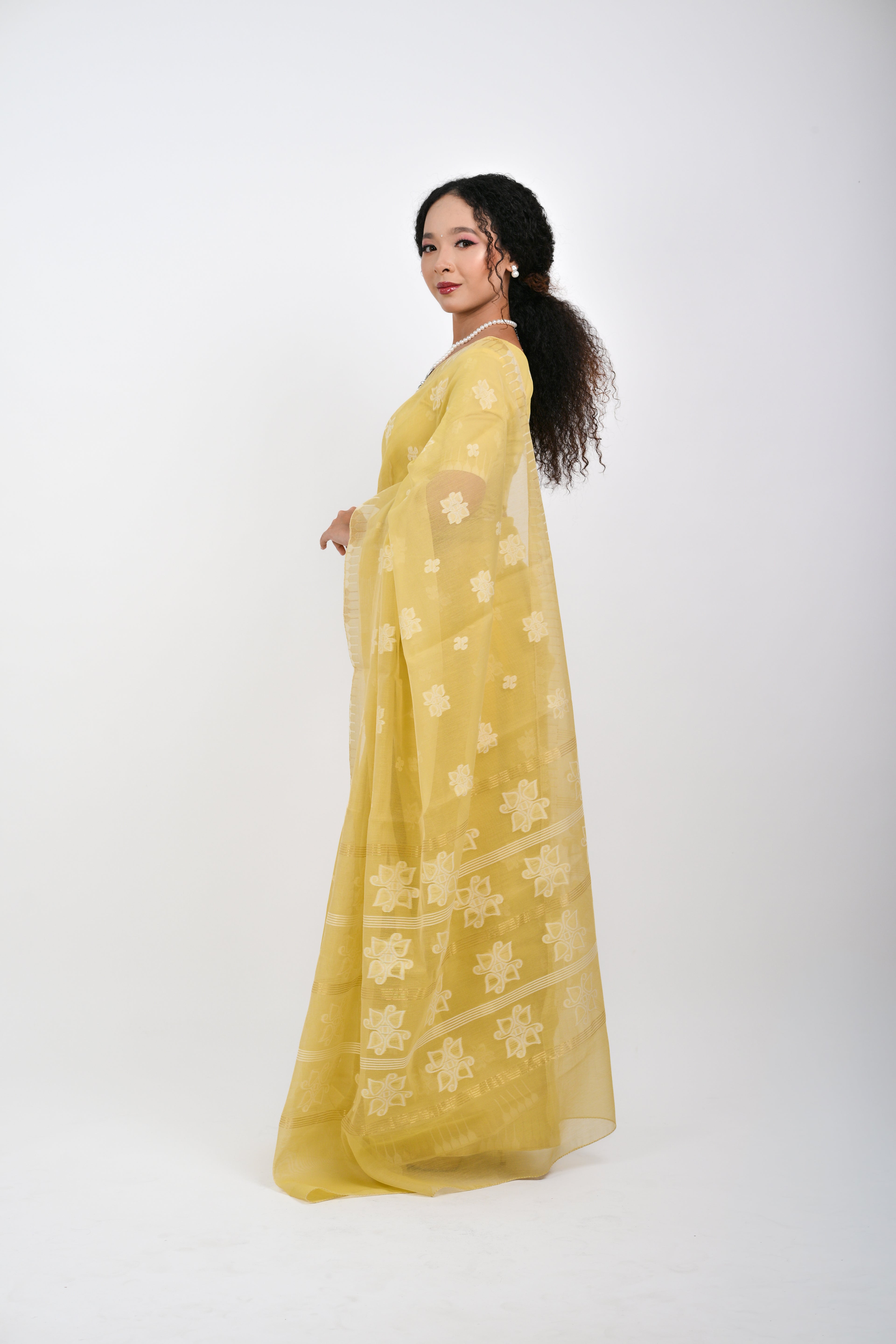 Thoibi Saree – Sun Bleach Yellow