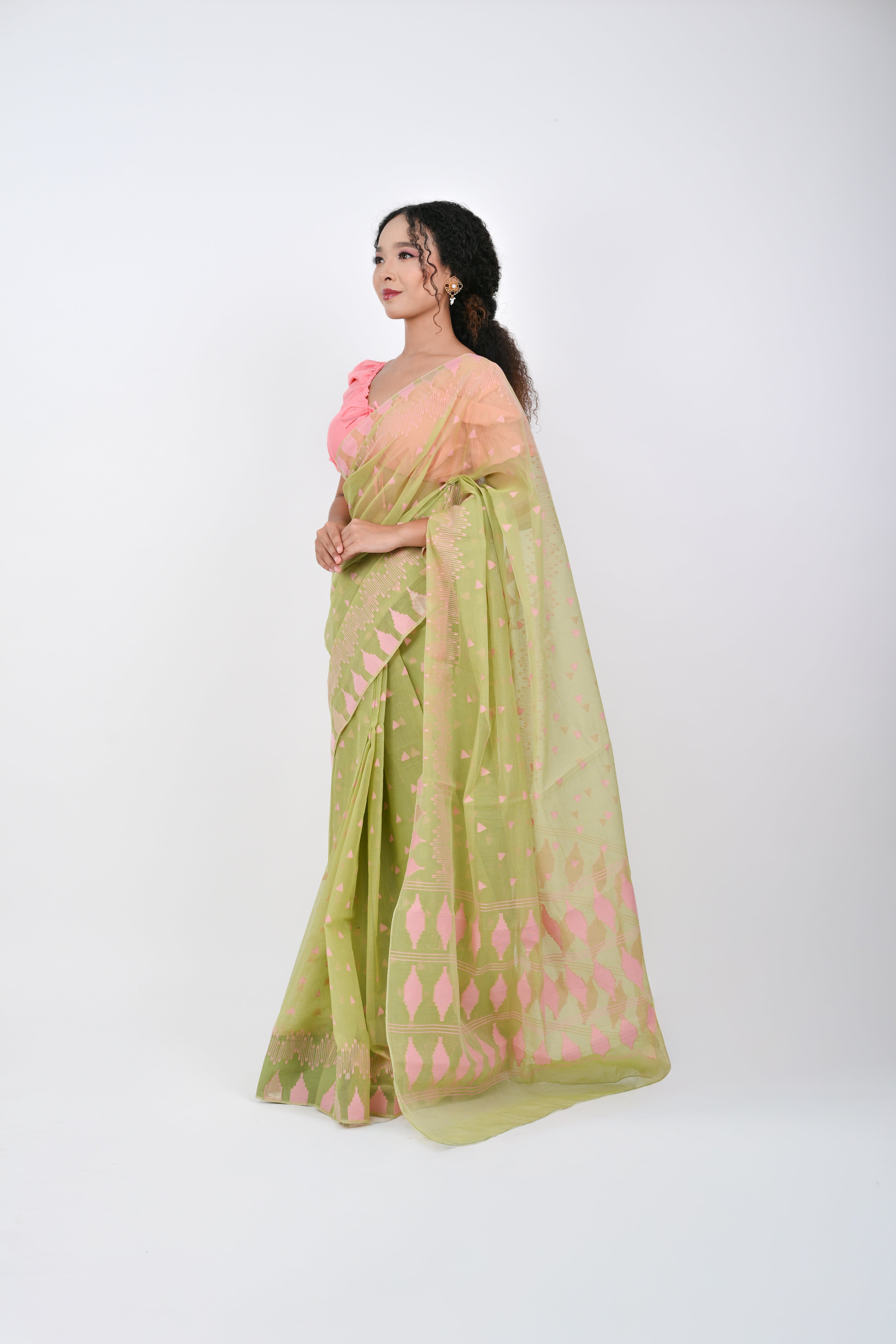 Ahum Saree - Green Premium Geometric Motif Saree