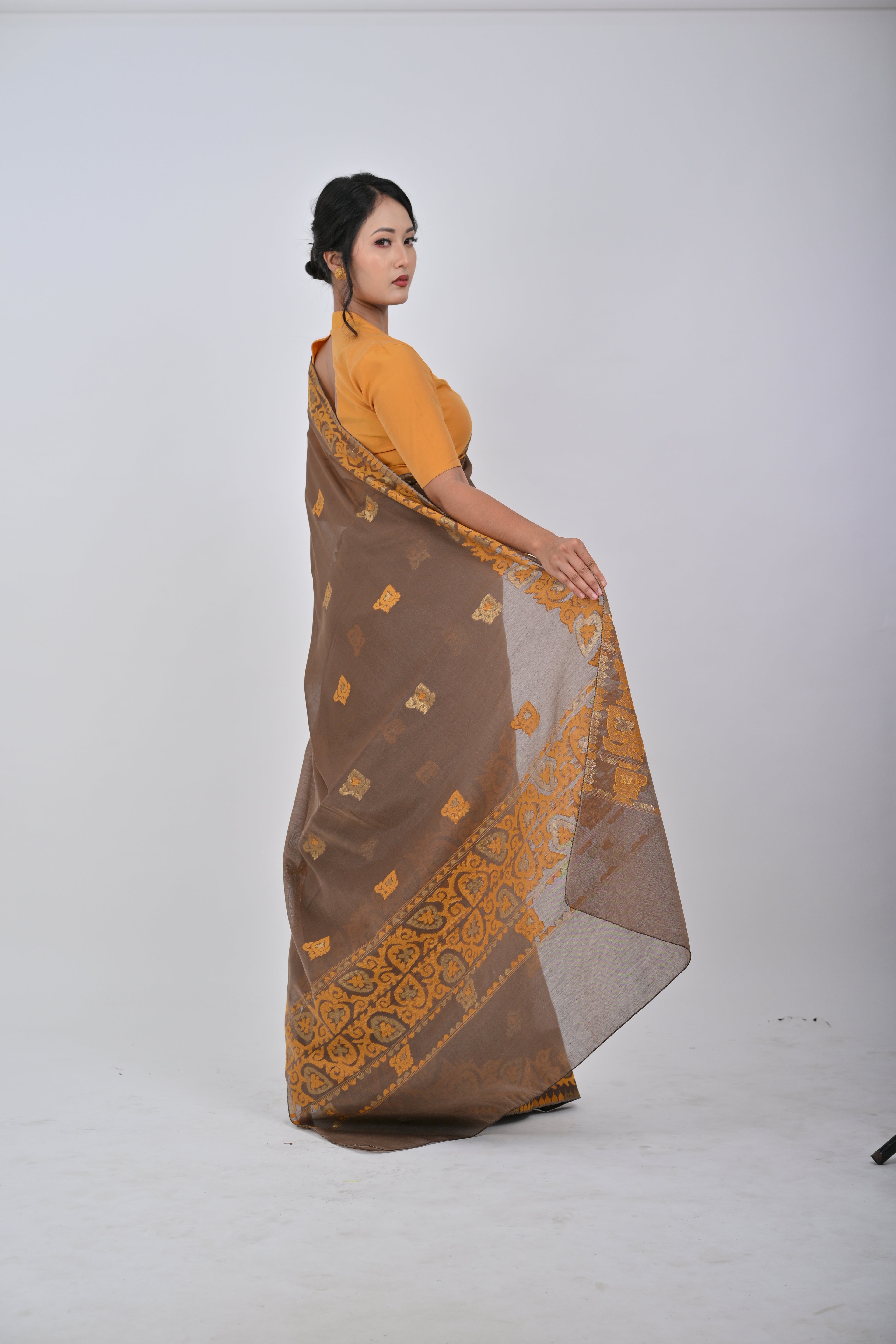 UNA Saree – Coffee