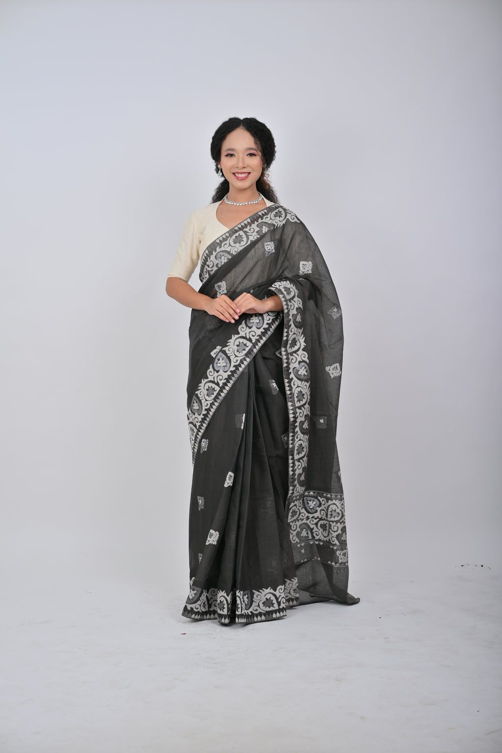 UNA Saree – Black