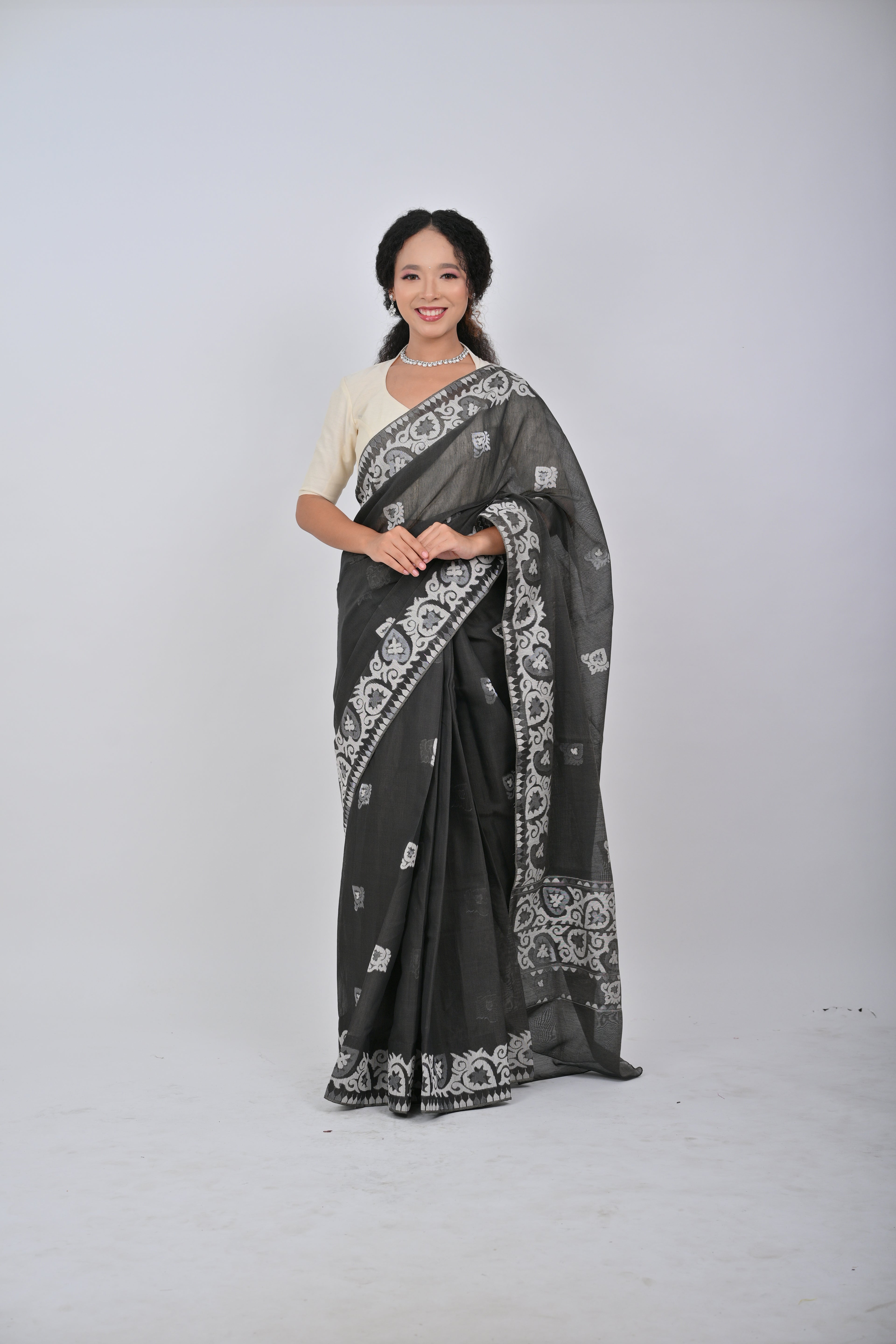 UNA Saree – Black