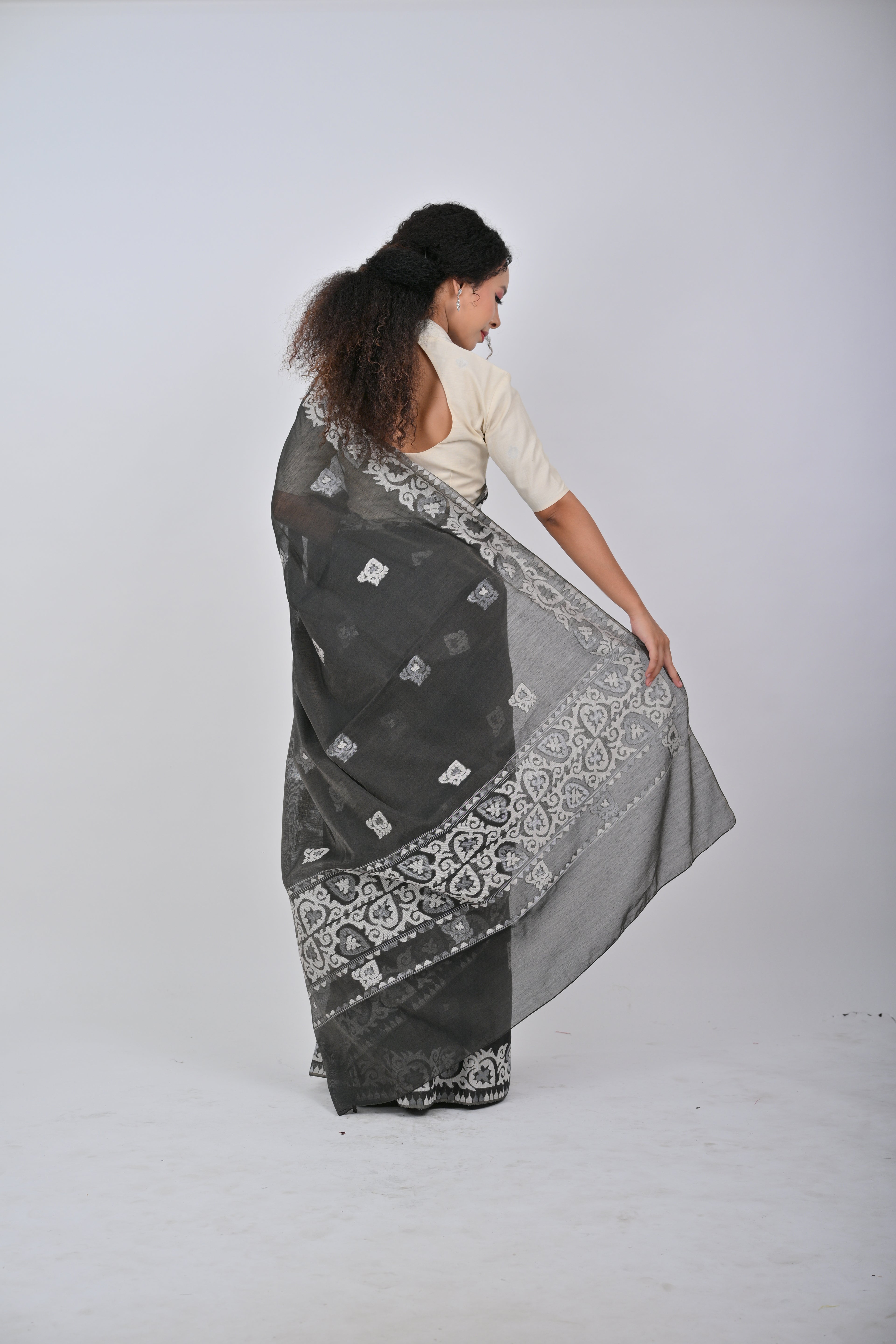 UNA Saree – Black