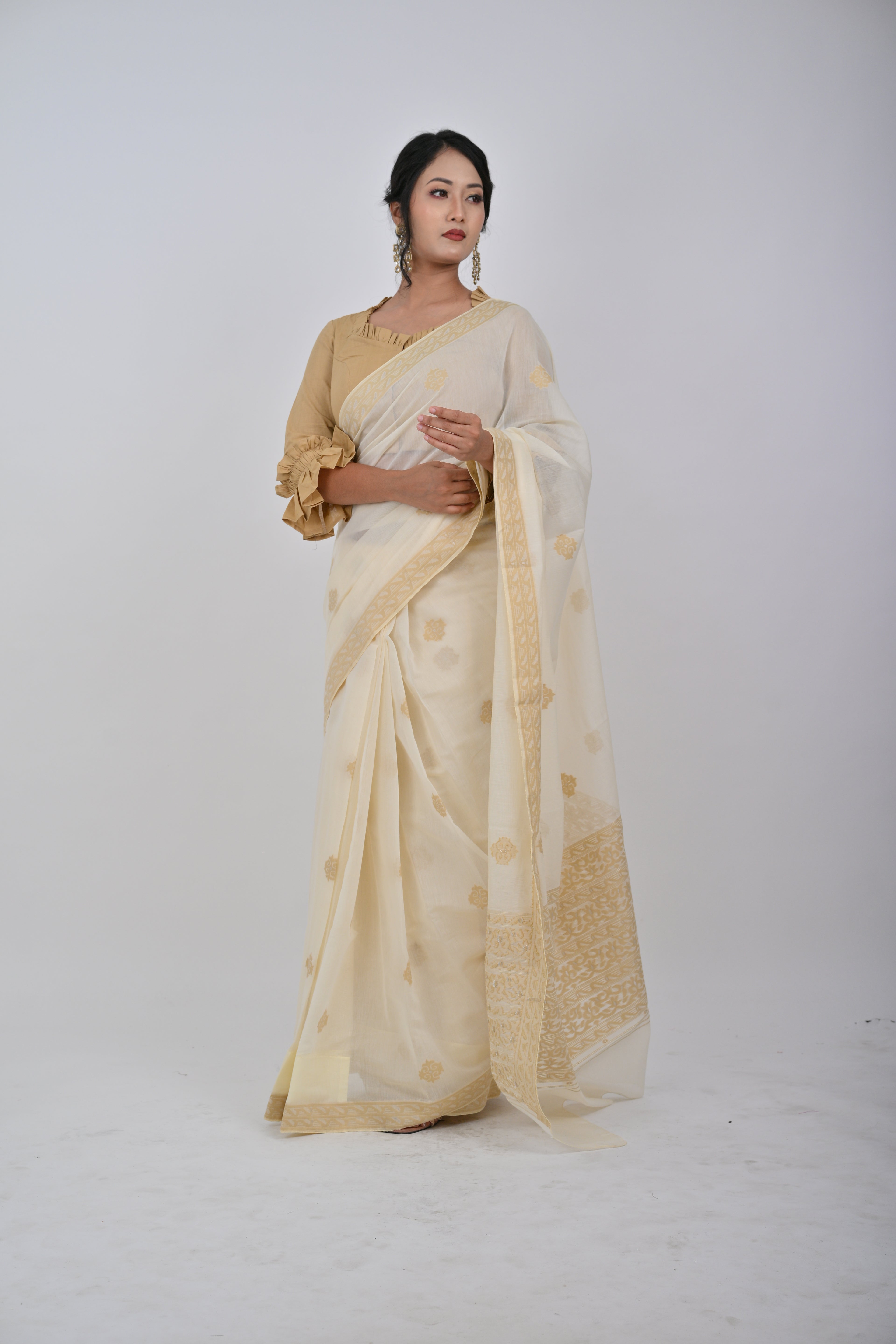 Neshi Saree – Tusser