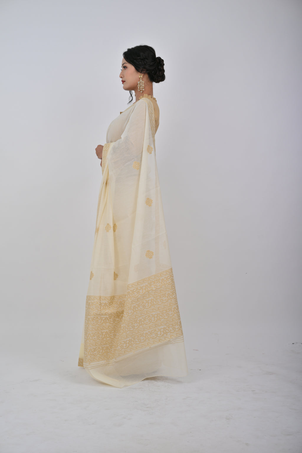 Neshi Saree – Tusser