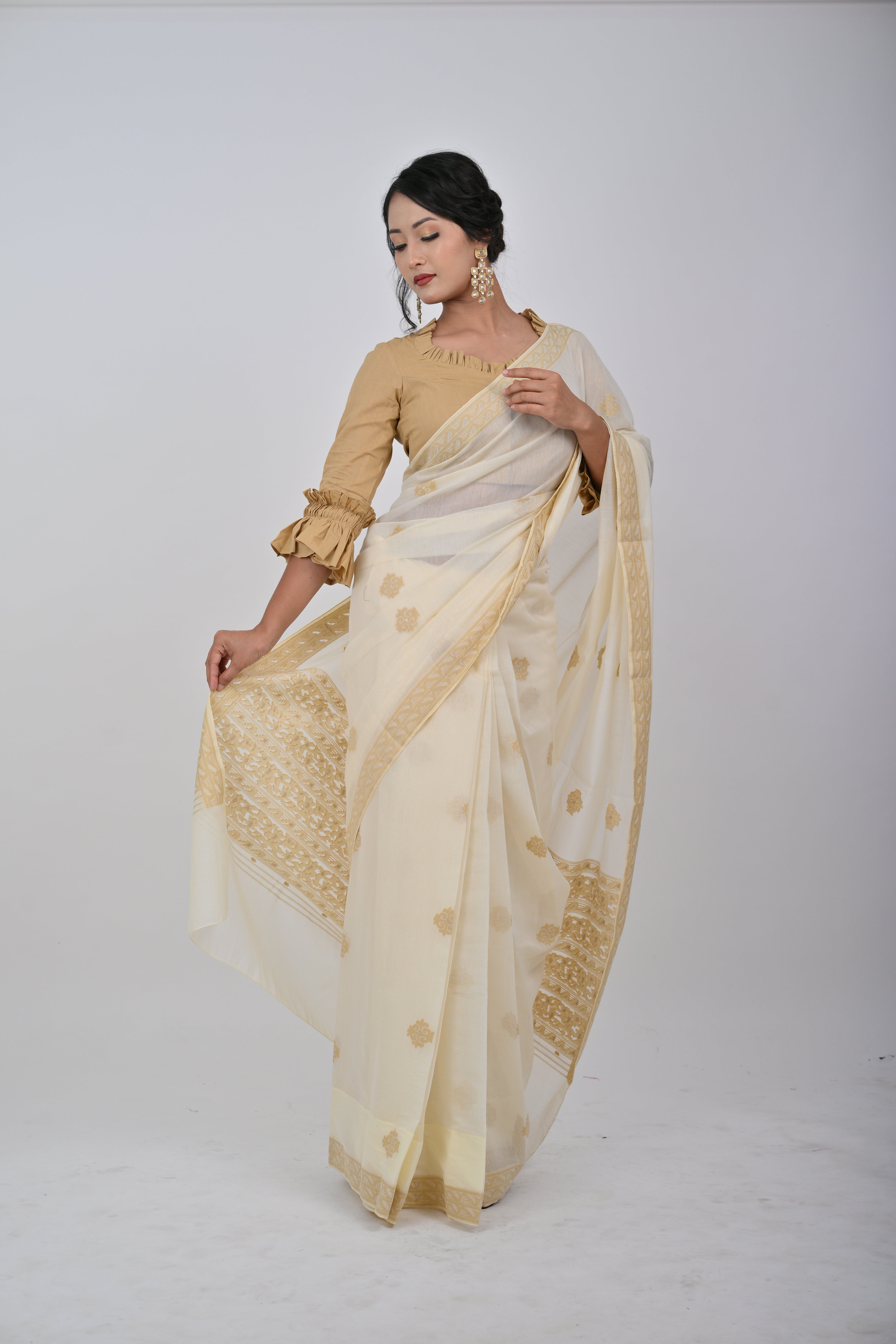 Neshi Saree – Tusser