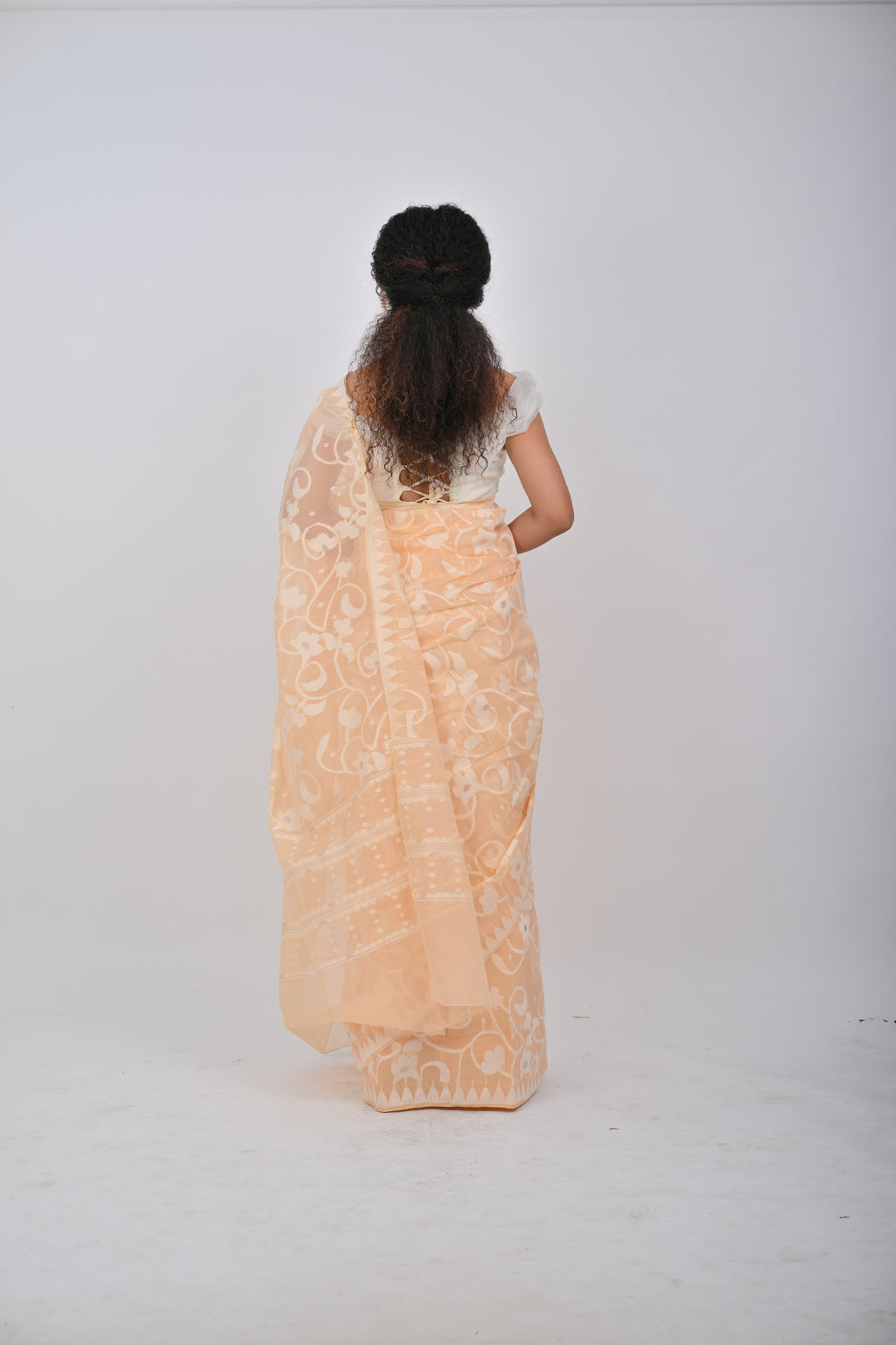 1990's Saree Peach Fuzz