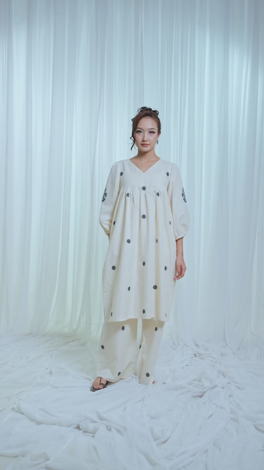 ETA Ebema – Cream & Black Kurti Set