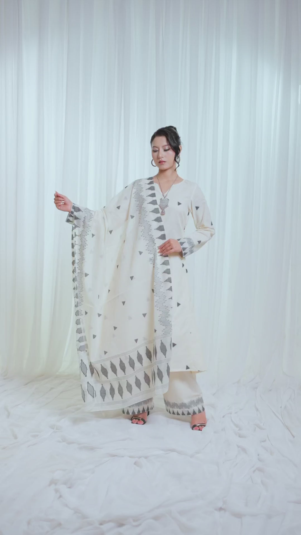 ETA Ahum – Cream Black Kurti Set