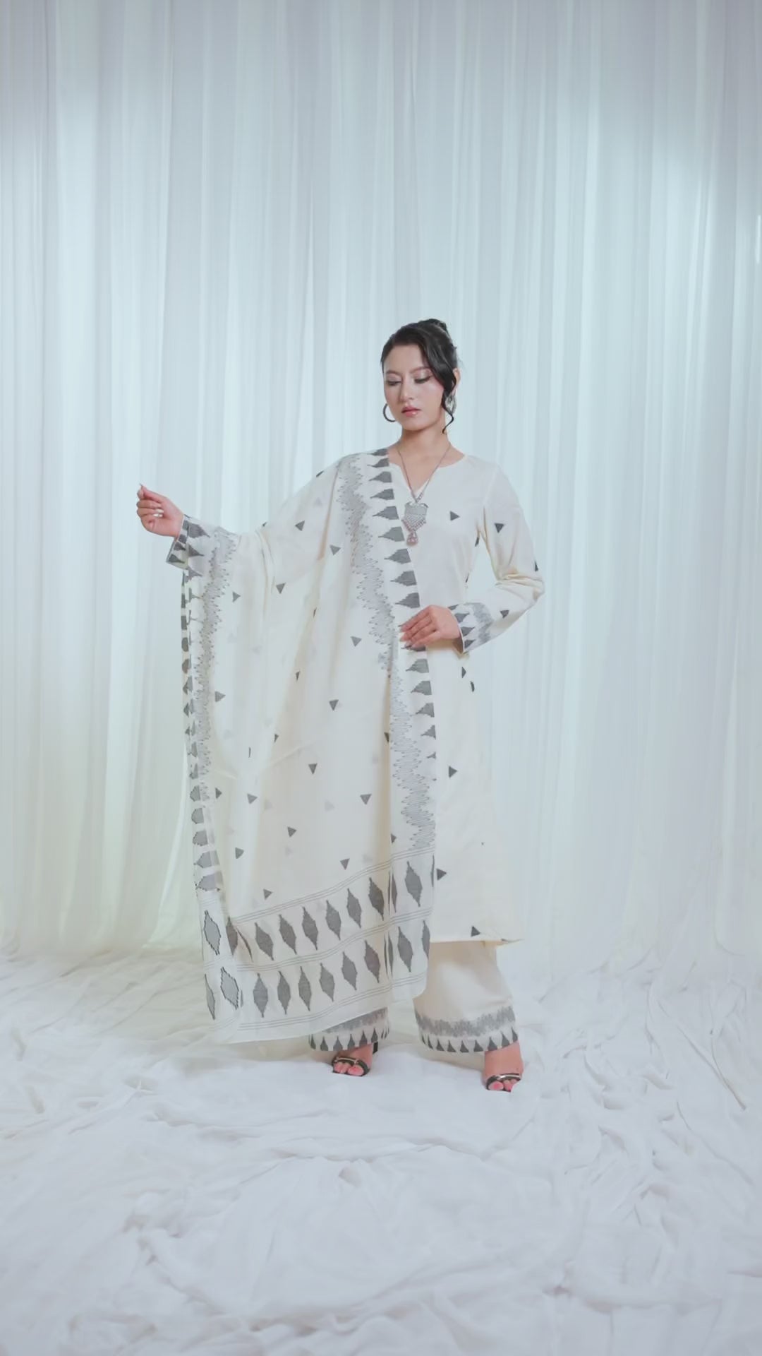 ETA Ahum – Cream Black Kurti Set