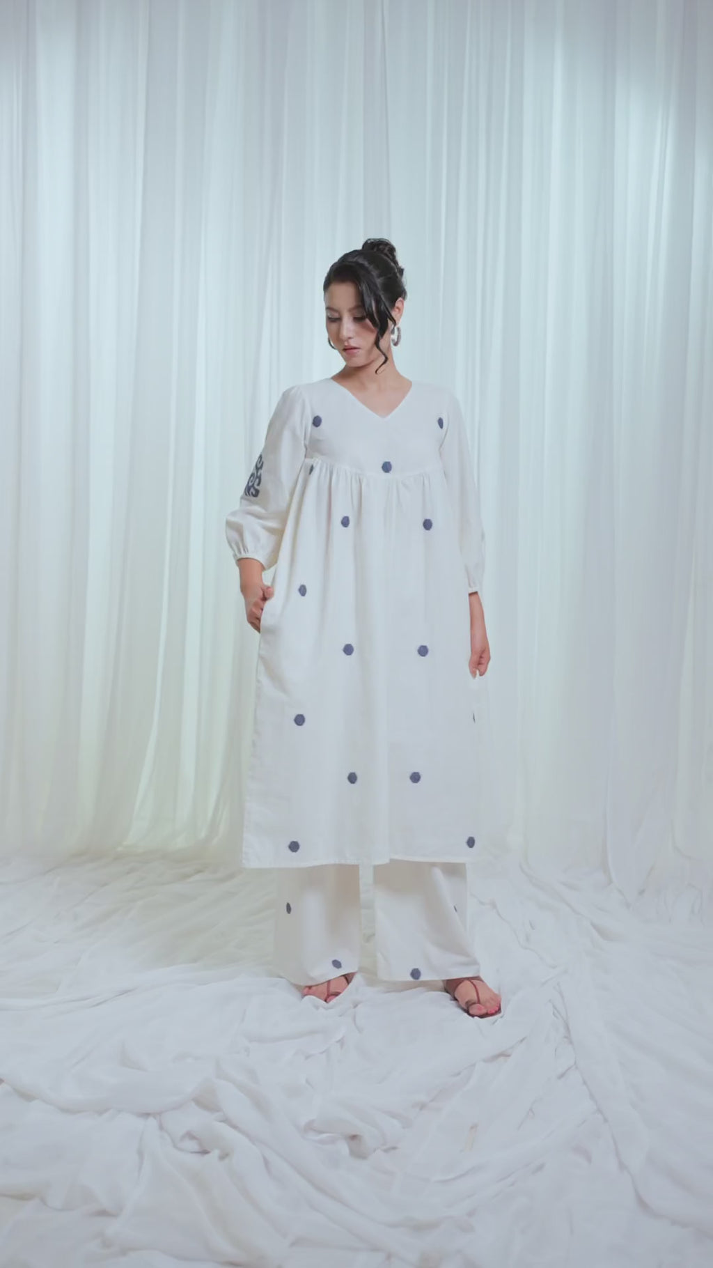 ETA Ebema – Cream & Navy Blue Kurti Set
